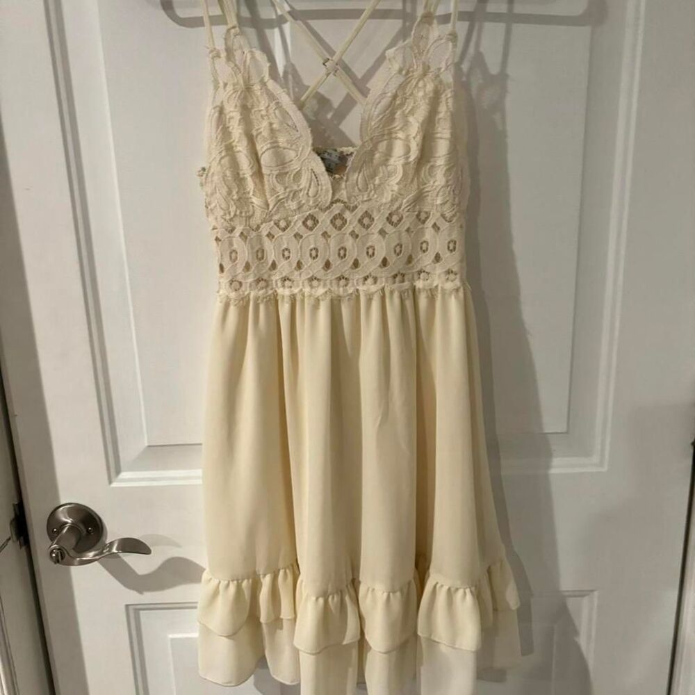 Love Tree Cream Lace Bodice Ruffle Hem Mini Dress Smocked Back Boho Small - Picture 6 of 8